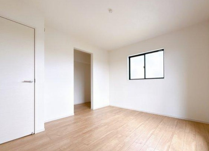 【新築】坂戸市片柳5期 2号棟の洋室|2F 8.2帖洋室です！主寝室にいかがでしょうか♪