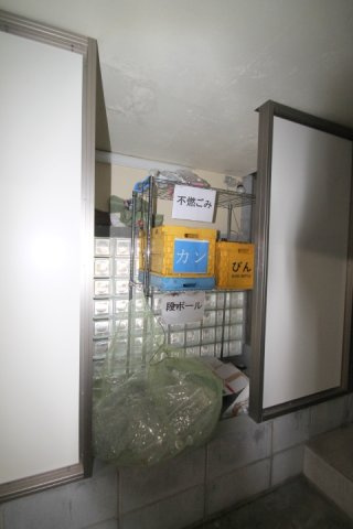 【バルコニー】