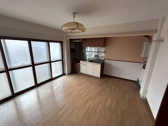 青森市　1棟アパートの居間・リビング