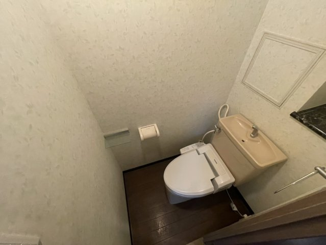 ロイヤルシャトーねやがわオークビルのトイレ