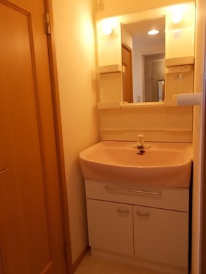 【洗面所】 | メゾンフレーズＣ | コンパクトで使いやすい洗面所