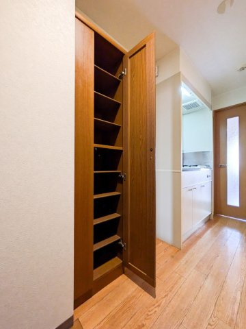 エンクレスト西公園の収納