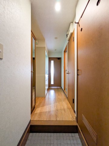 エンクレスト西公園の玄関