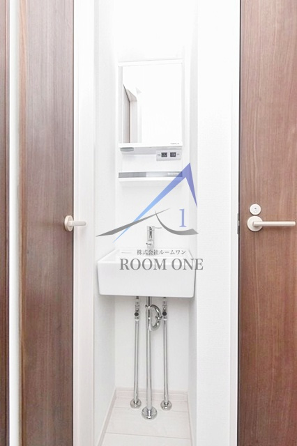 グランクオール西池袋の洗面所|独立洗面台です。