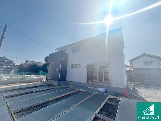 守山市荒見町　第1期　新築一戸建てのトイレ|シンプルなトイレは落ち着く空間！お手入れも簡単です！