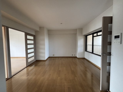 【居間・リビング】 | ダイナコート鷹の巣 | リビングです