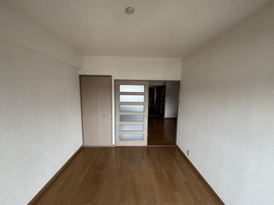 【洋室】 | ダイナコート鷹の巣 | きれいな洋室です