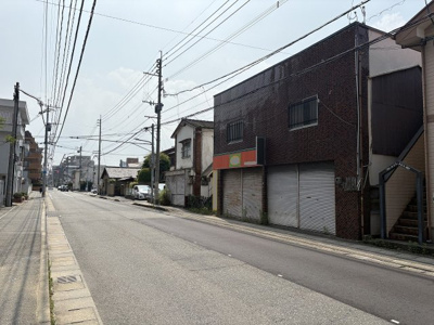【前面道路含む現地写真】 | 福岡市早良区昭代の土地 | 全面道路10.5ｍ。間口20.3ｍ。
