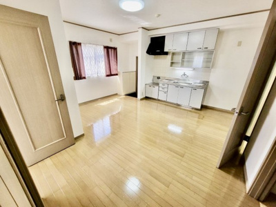 【洋室】 | 遠賀郡岡垣町桜台売りアパート | 個人の部屋や寝室として使える洋室です