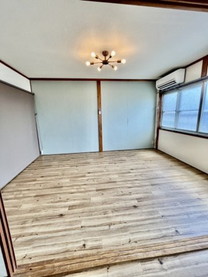 【洋室】 | 中間市通谷1丁目売りアパート | 個人の部屋や寝室として使える洋室です