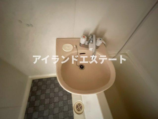 セビリア駒場　駅近　室内洗濯機置場　バストイレ別の洗面所