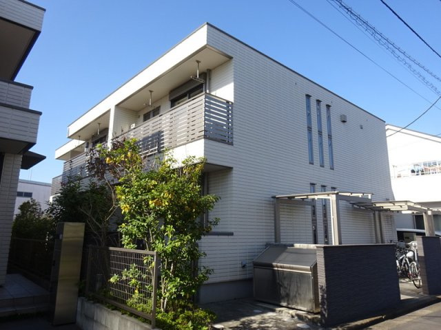 Ｓｔｅｌｌａ　Ｃｏｕｒｔ