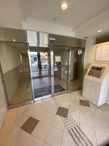 アバンエスパス智恵光院のエントランス