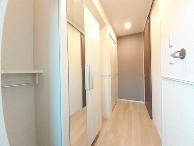 【玄関】 | 椿庵 | 明るい玄関です