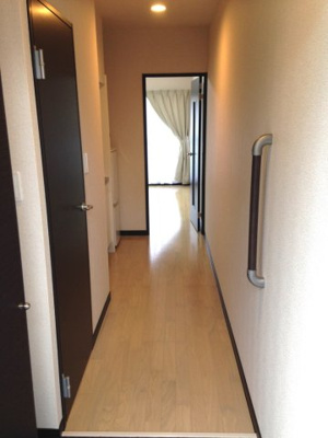 【玄関】 | レオネクストコヅチⅥ | ゆったりとした玄関です