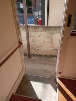 【玄関】 | メゾン岡 | ゆったりとした玄関です