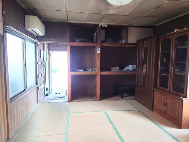 売中古戸建　静岡市駿河区鎌田の和室|大きな押入があります！