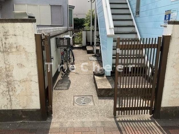 アスカハイツのエントランス