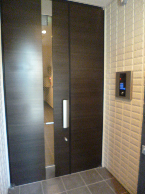 Raffineのセキュリティ|オートロック＆防犯カメラあり