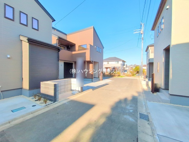 仲介手数料無料　Livele Garden.S　所沢上新井第16期　全５棟の前面道路含む現地写真