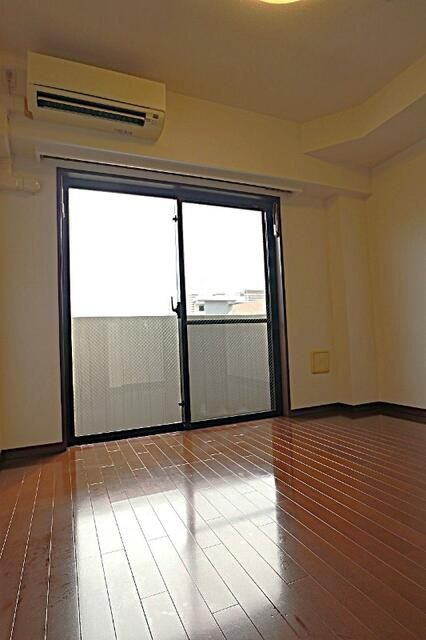 ドルチェ東京向島の居間・リビング