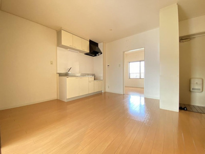 【居間・リビング】 | Ｎinety相模大野(ナインティサガミオオノ) | ※別号室参考写真