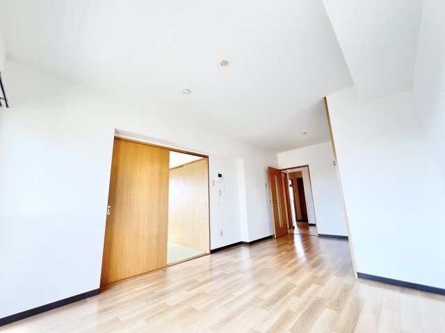 ガーデンハイムの居間・リビング|リビングです