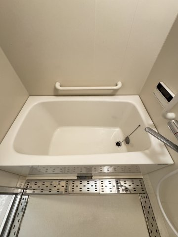 ルネシティ脇浜町4号棟の浴室