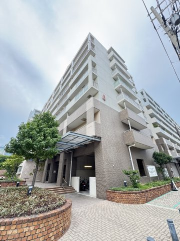 ルネシティ脇浜町4号棟の外観