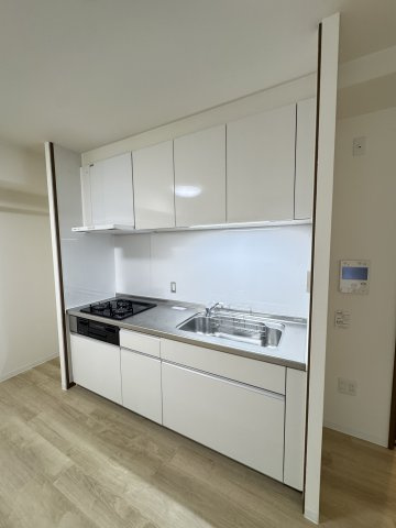 ルネシティ脇浜町4号棟のキッチン