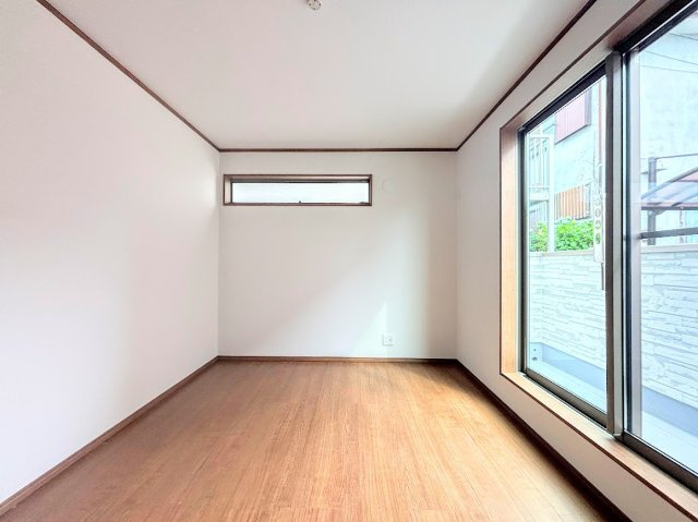 戸塚区南舞岡４丁目　新築戸建て　第2のその他|［モデルハウス］◆柔らかい陽光が差し込む明るいお部屋を演出する設計。彩光の取れる窓が気持ちの良いお部屋を創り上げます。
