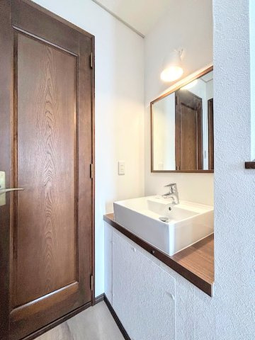 戸塚区平戸２丁目　中古戸建ての独立洗面台|◆当日見学のお受付もしております。お気軽に「045-482-7338」までお電話ください。
