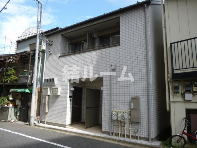 北区滝野川６丁目のアパートの外観