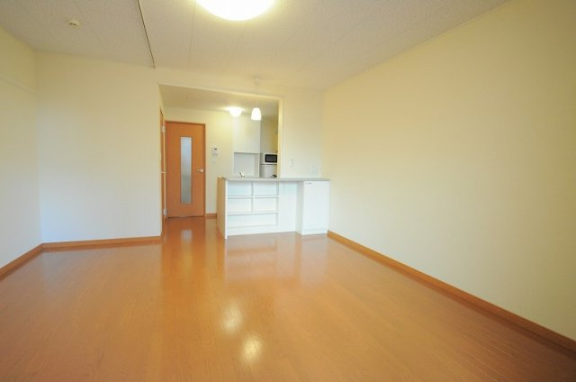 レオパレスプロスペラー新の居間・リビング