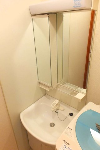 レオパレスプロスペラー新の内装|独立洗面台