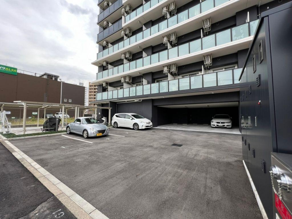 エステムコート名古屋黒川シャルマン　名古屋市賃貸　仲介手数料無料の駐車場