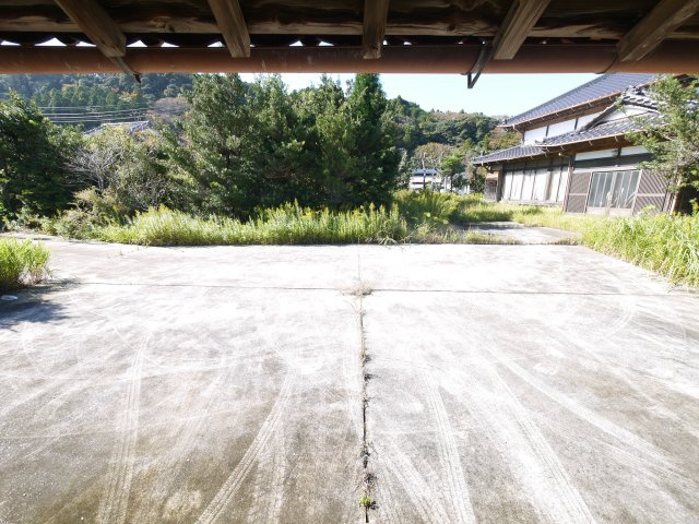 長生郡一宮町東浪見　中古戸建のその他|敷地約525坪5LDK和風平屋+倉庫 他に地目山林・畑1860坪も合わせ売買になります瓦補修必要です