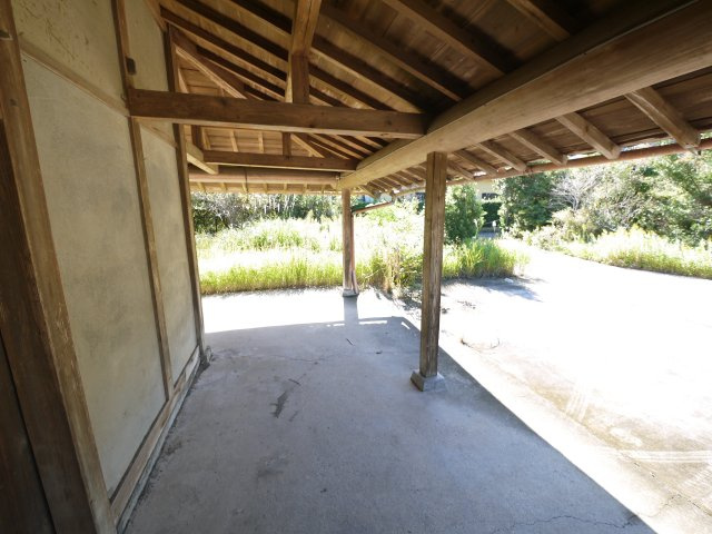 長生郡一宮町東浪見　中古戸建のその他|敷地約525坪5LDK和風平屋+倉庫 他に地目山林・畑1860坪も合わせ売買になります瓦補修必要です