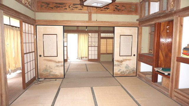 長生郡一宮町東浪見　中古戸建の和室|敷地約525坪5LDK和風平屋+倉庫 他に地目山林・畑1860坪も合わせ売買になります瓦補修必要です