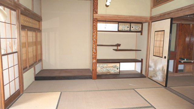 長生郡一宮町東浪見　中古戸建の和室|敷地約525坪5LDK和風平屋+倉庫 他に地目山林・畑1860坪も合わせ売買になります瓦補修必要です