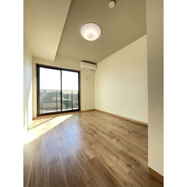 グランテラス八田駅前　名古屋市賃貸　仲介手数料無料の居間・リビング