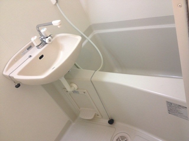 レオパレスすゞの木の浴室