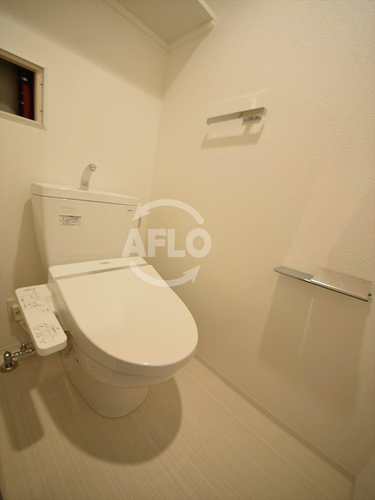 レオンコンフォート本町東Ⅲのトイレ|レオンコンフォート本町東Ⅲ　温水洗浄便座