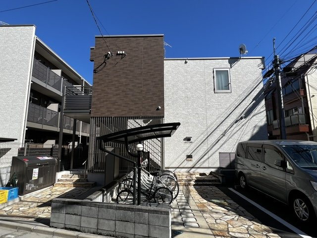 クレイノスヨンの外観