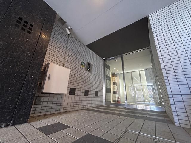 ルーク西早稲田のエントランス