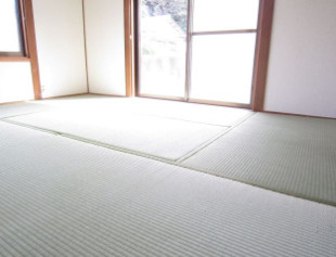 伊勢市前山町の中古一戸建の和室