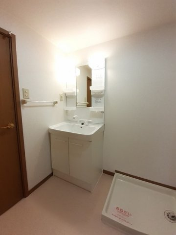 ハッピースクエアー　Ⅰの洗面所|コンパクトで使いやすい洗面所