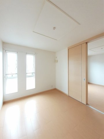 プランドール　ドゥーの内装|明るい色調の室内です