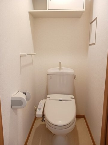シャン・ドゥ・フルールのトイレ|トイレもきれいです