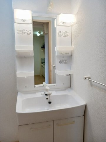 サニースクエアＢの洗面所|忙しい朝には欠かせない洗面所です